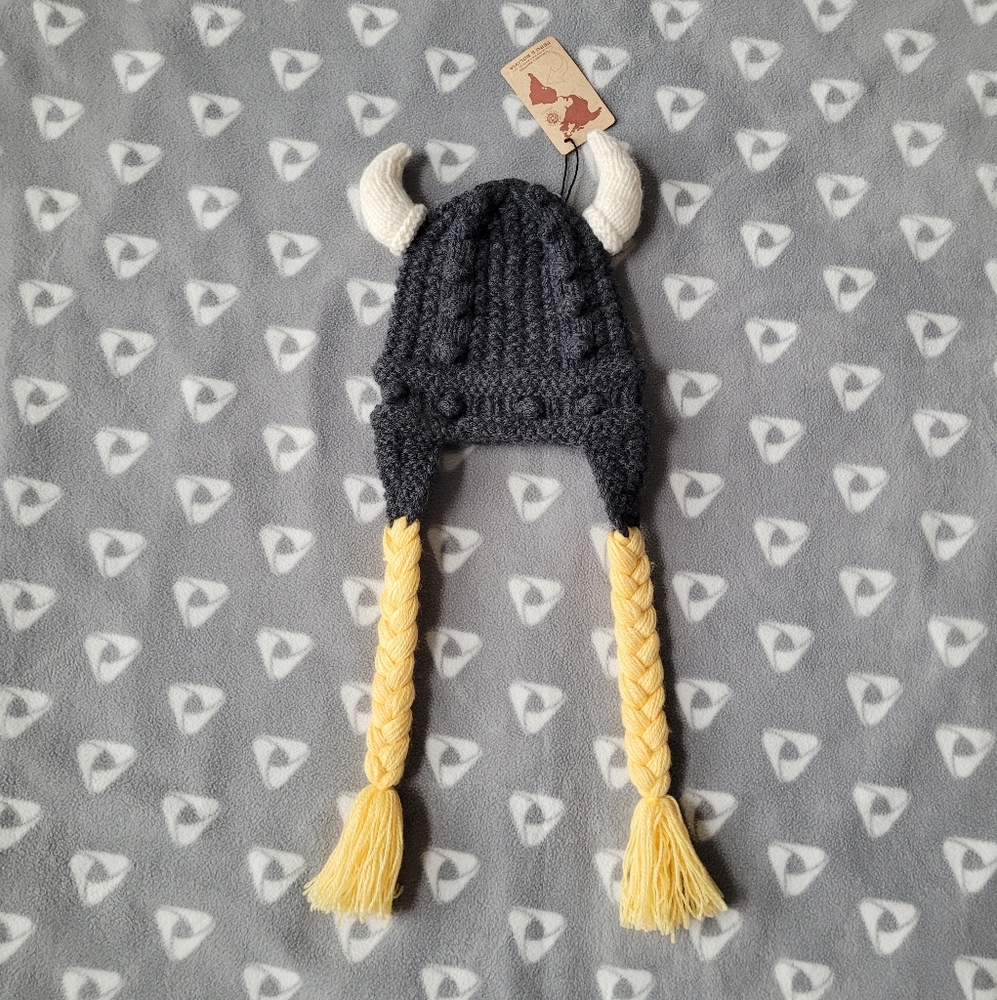 NWT Andes Kids Alpaca Dark Gray Yellow Horns Knit Hat